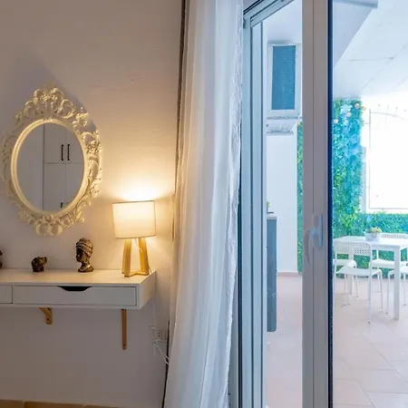Arline's Luxury Retreat House Apartment *
